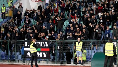 Още петима са задържани след мача България-Англия