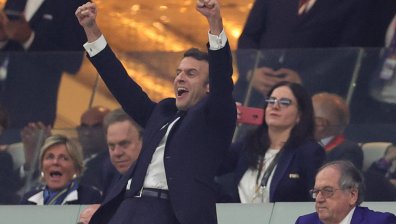 Макрон екзалтиран в Катар след победата: Щастлив съм, горд съм с Франция!