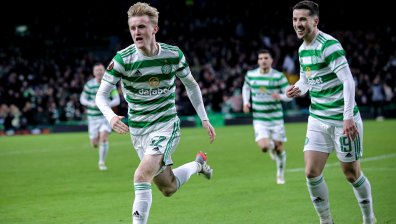 "Селтик" посяга към титлата в Шотландия след реми срещу "Рейнджърс"