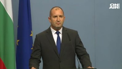 Румен Радев категоричен: Оставките не са решение на проблемите!