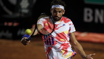 Шаповалов спря победния път на Гришо в Рим