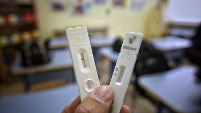 КПКОНПИ видя корупция при закупуването на тестовете за учениците