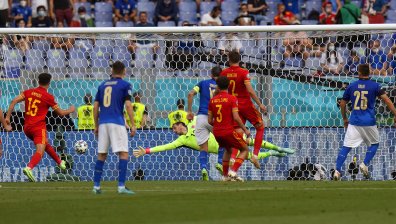 Пестелива Италия победи Уелс с резервите и спечели групата си на Евро 2020