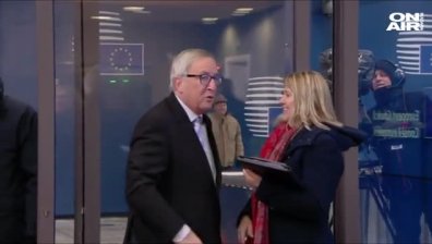 Жан-Клод Юнкер отново шокира хората със странно поведение