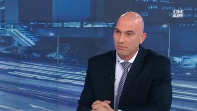 Всички от БСП били "оцапани с кръв" заради комунизма... Социалист: През '89 г. бях на 14!