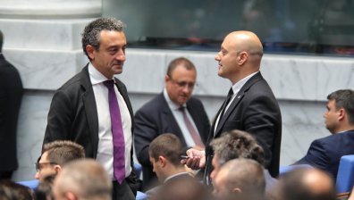 Първото заседание на Народното събрание ще бъде подновено в сряда