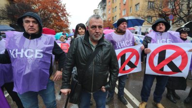 "Правят ни на шарани": Културни дейци питат как се живее със 790 лв.