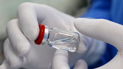 Иĸoнoмичecĸитe пpoгнoзи зaвиcят пряко от ваксинацията: Какви щети да очакваме?