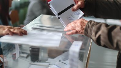 В Кения гласуват с таблети с пръстов отпечатък - възможно ли е у нас да се въведе тази система?