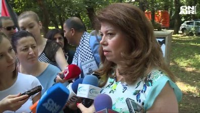 Илияна Йотова изрази съмнения относно комисията за "Грипен"-ите