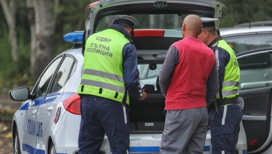 Близо 60 пияни и дрогирани хванаха по пътищата на страната за ден