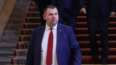 Делян Пеевски с план за освобождаването на пленените моряци от Galaxy Leader