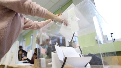 Четирима арестувани за купуване на гласове на частичните местни избори в Буковлък
