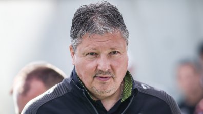 "Левски Фемили" дари пари за лечението на Любо Пенев