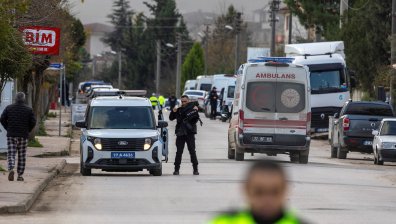 Седем полицаи в Турция са ранени при антитерористична операция