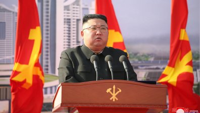 Севернокорейски сирачета "доброволно" предлагат да работят в мини и ферми