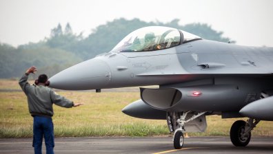 САЩ разрешиха на Европа да изпраща изтребители F-16 на Украйна
