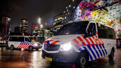 Вечерният час в Нидерландия ще остане в сила поне още седмица