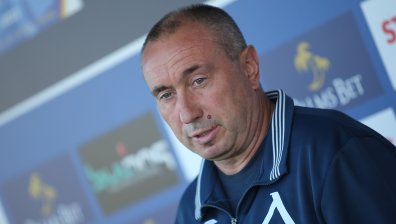 Мъри Стоилов: Със средствата, които имаме, ще правим отбор, от който да не се срамуваме