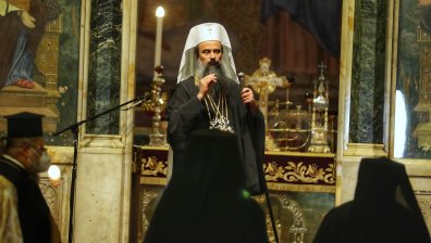 Жители от Долни Богров се срещнаха с патриарх Даниил заради отец Янко