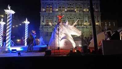 Откриха карнавала във Венеция с пищно шоу