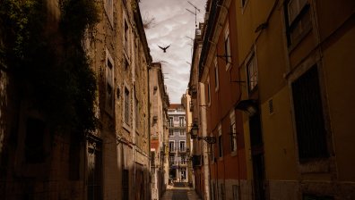 Португалия предлага 2000 жилища от Airbnb да бъдат за хора с ниски доходи