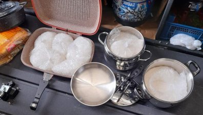 Митничари хванаха турчин, скрил близо 5 кг метамфетамин в посуда в товарен автомобил