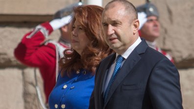 Радев поиска оставката на началника на НСО