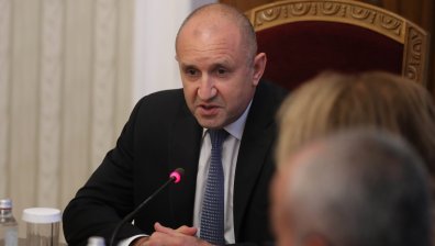 Румен Радев: Войната в Украйна влече Европа към дъното
