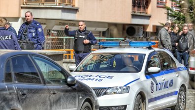 Обвиненият за разстрела на бивш полицай остава в ареста, също и соченият за помагач