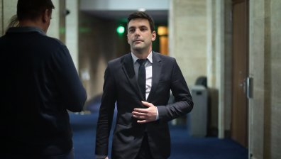 Асистент на Никола Минчев е замесен в корупционния скандал в Европарламента