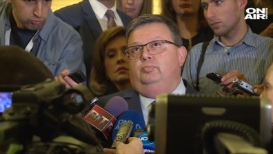 Експерти: Готвените промени в Конституцията са спорни и необмислени