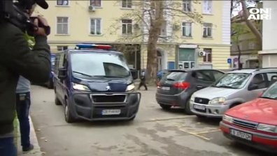 Оставиха в ареста банкерката, източила над 1 млн. лева от сметки на клиенти
