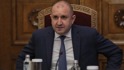 Очаквания за третия мандат: На кого ще го връчи президентът?