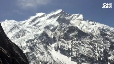 Боян Петров се завърна в България след като покори осемхилядника Гашербрум-2