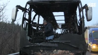Турски автобус изгоря до основи между Бяла и Русе