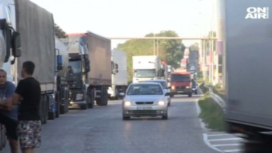Спират движението на Дунав мост 2 заради профилактика