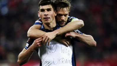 Известни актьори, спортисти и обикновени хора: Светът зове за мир в Украйна