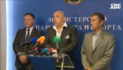 Красен Кралев на среща с ЦСКА и БФС