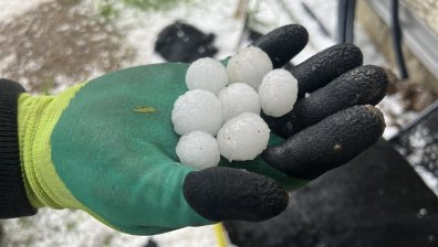 Гръмотевична буря с градушка вилня в Бургаско