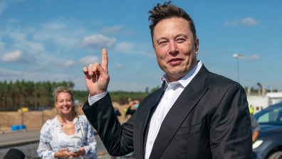 Мъск придоби Twitter за $44 млрд., Тръмп няма да се върне в социалната мрежа