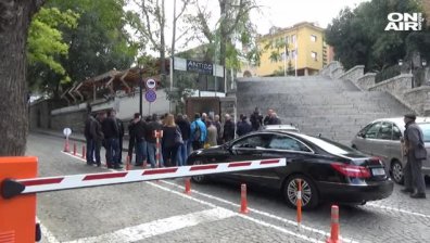 Граждани излязоха на протест в Стария Пловдив, връчиха им глоби