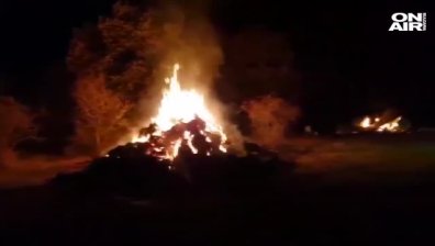 Стопански постройки изгоряха в с. Ясна Поляна