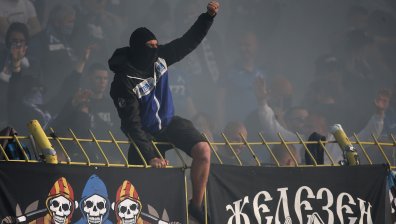 Как Мъри Стоилов върна феновете на стадиона?