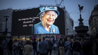 Светът сведе глава пред паметта на кралица Елизабет II