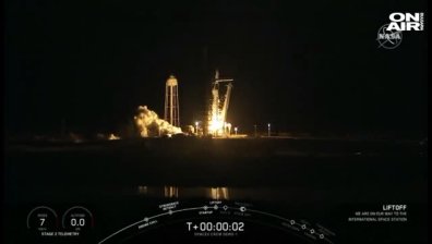 След успехите на Space X: Задава ли се нова космическа надпревара?