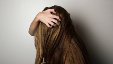 Домашни идеи за намаляване на косопада след прекаран Ковид-19