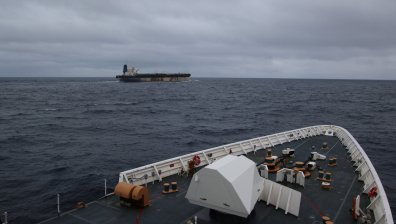 САЩ следят изкъсо петролните танкери