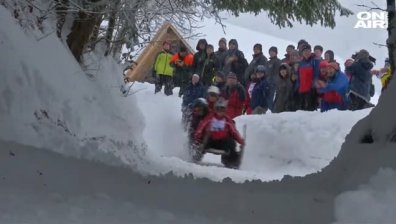 Бавария: 78 отбора се включиха в традиционно състезание с дървени шейни