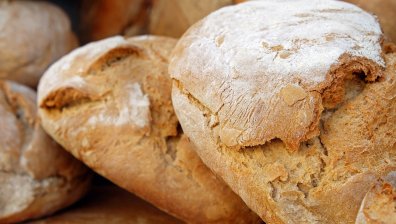 Евростат: За година хлябът в България е поскъпнал с 30%, лети цената на олиото